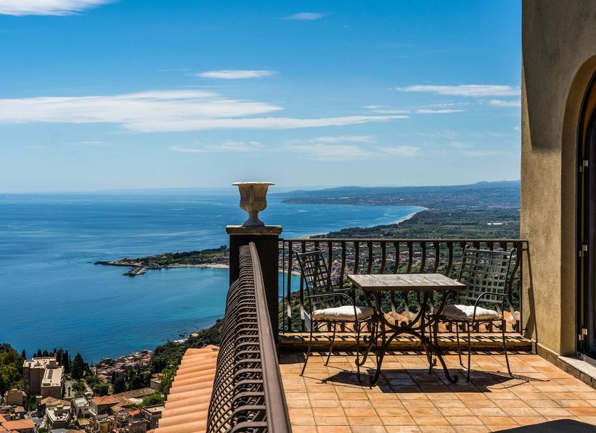 Balcony Photo
