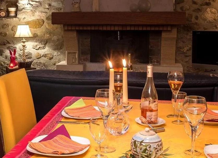 Dining room Photo