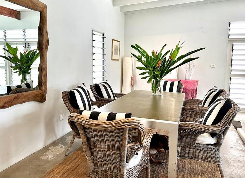Dining room Photo