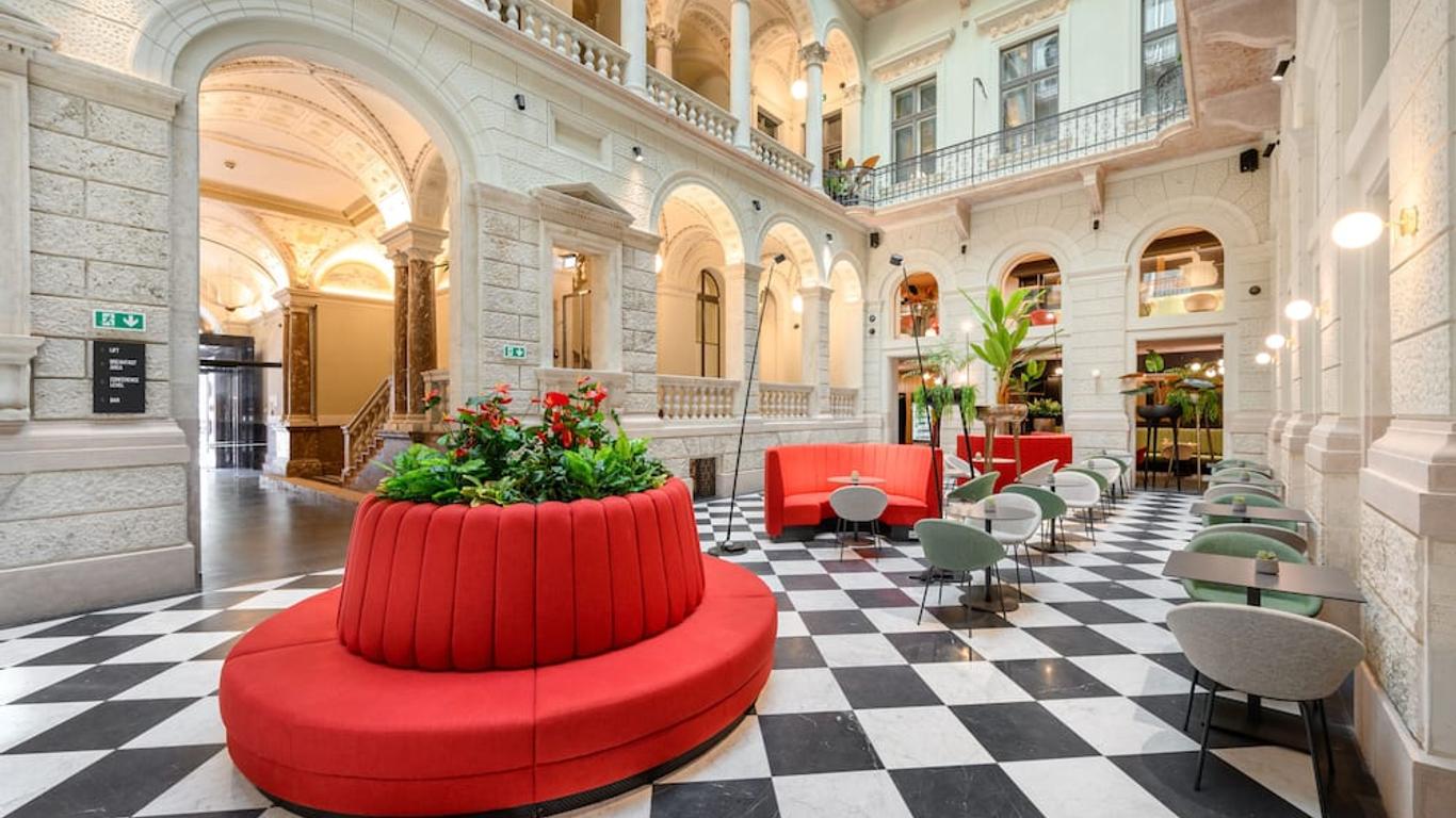 Hotel Oktogon Haggenmacher by Continental Group
