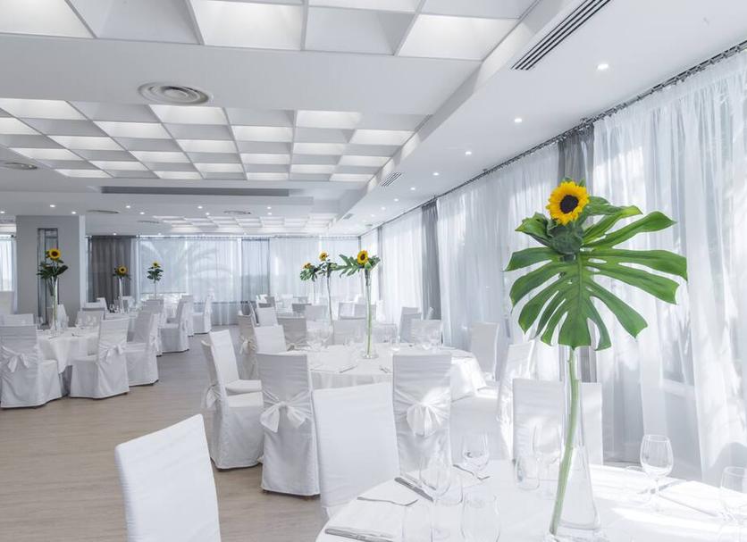 Banquet hall Photo
