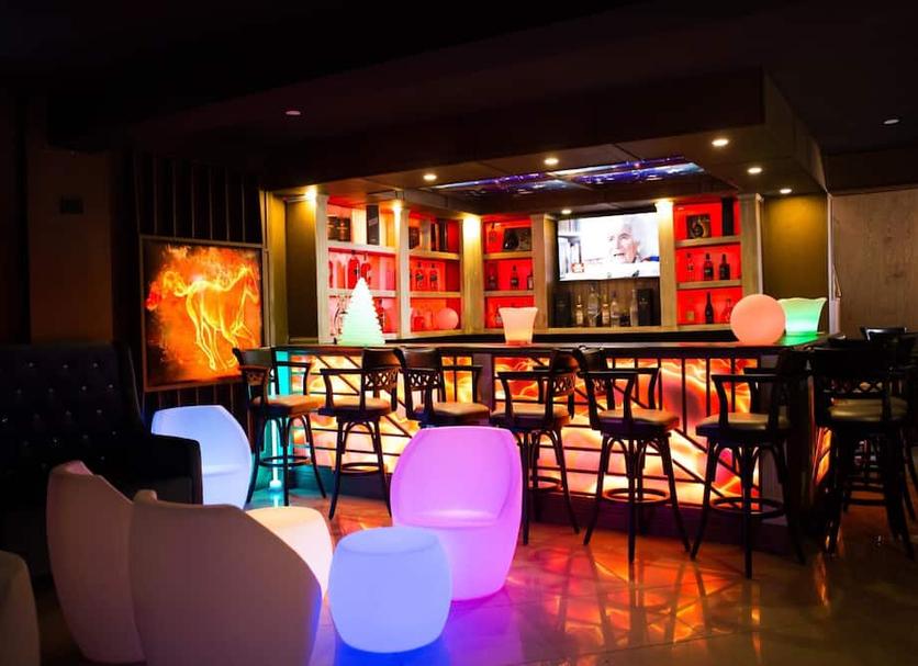 Bar Photo