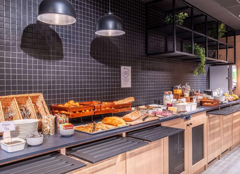 Buffet Photo