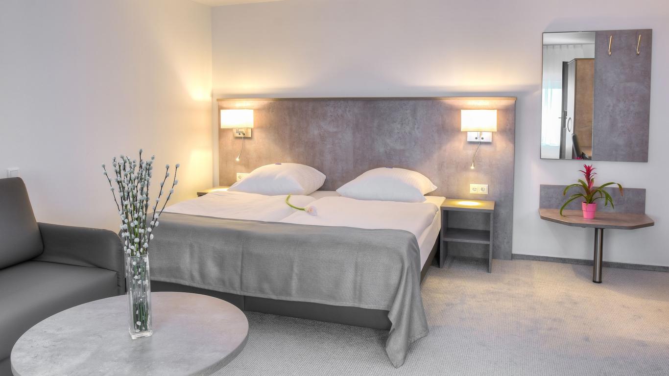 Fast Lane Hotel