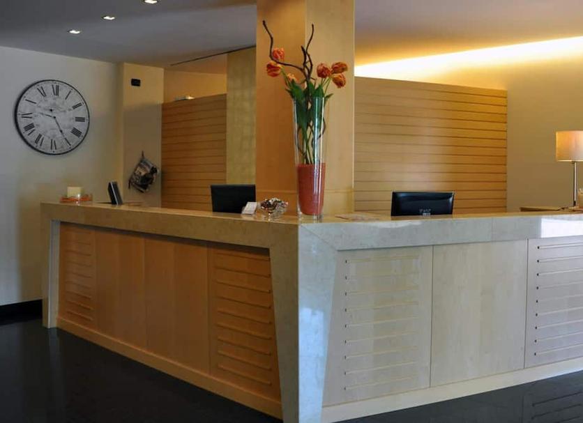 Front desk Photo