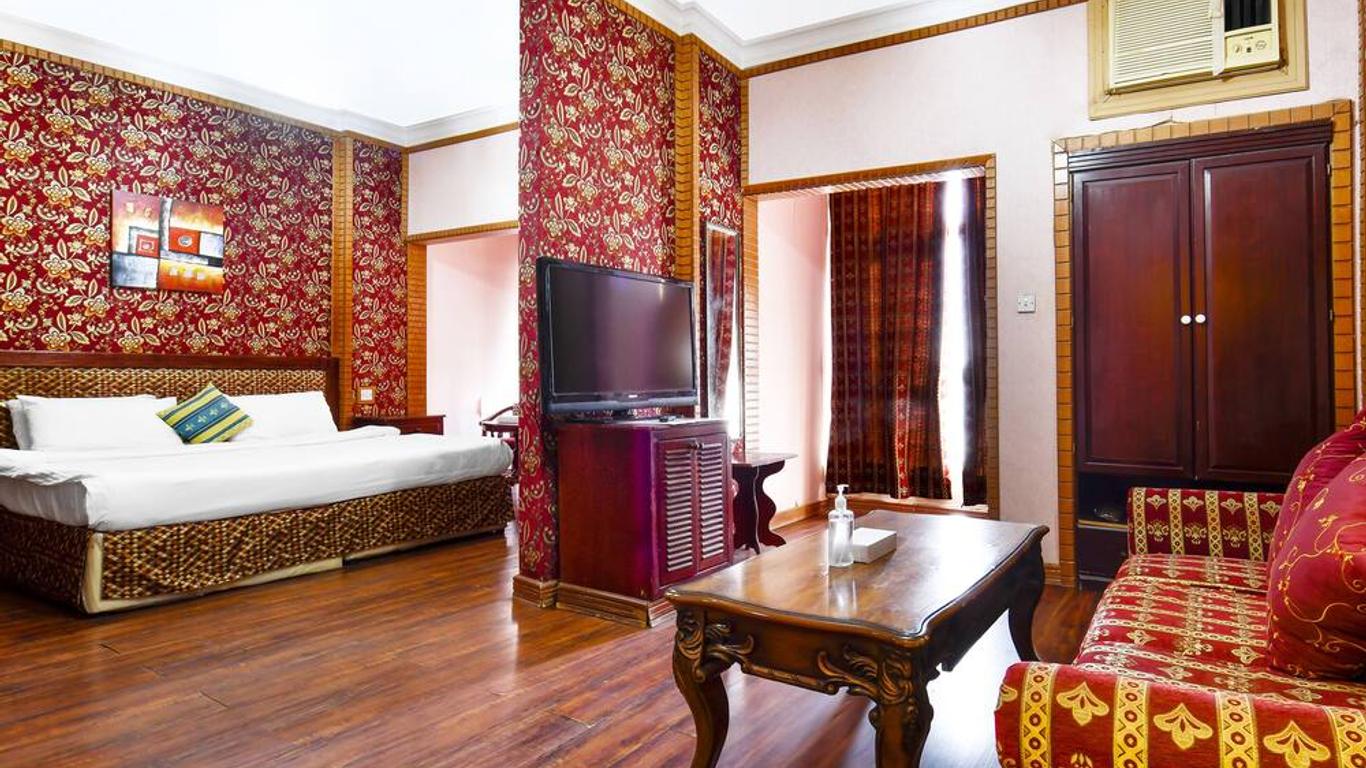 Moon Plaza Hotel