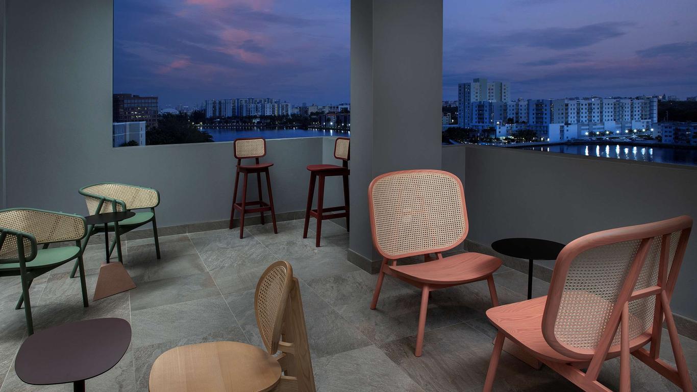 Home2 Suites by Hilton Miami Airport South Blue Lagoon