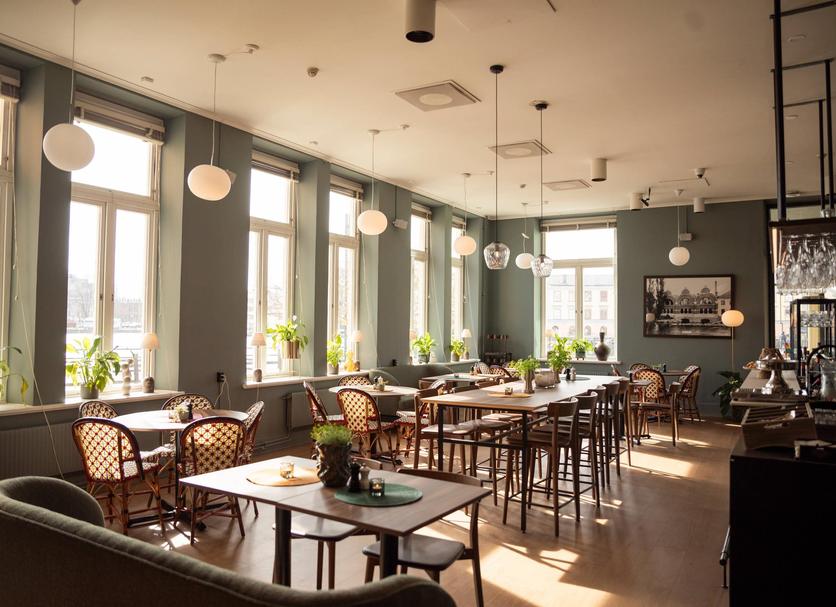 Restaurant Photo