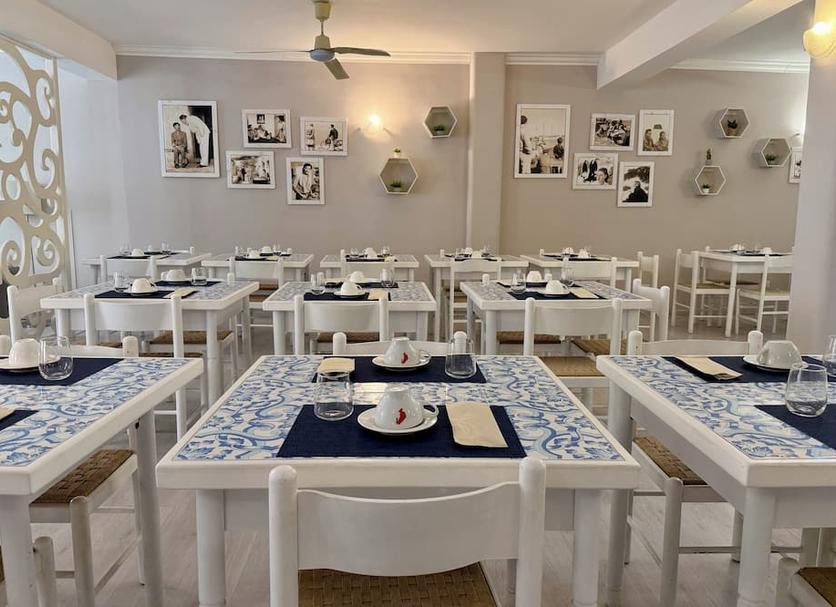 Restaurant Photo
