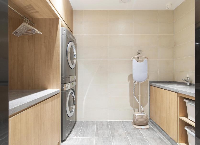 Laundry facility Photo
