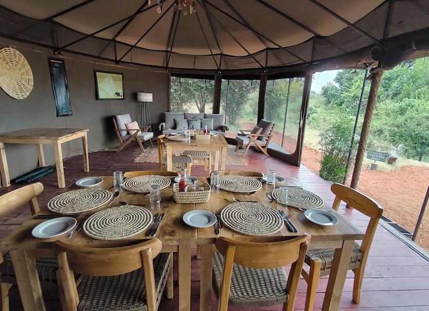 Dining room Photo