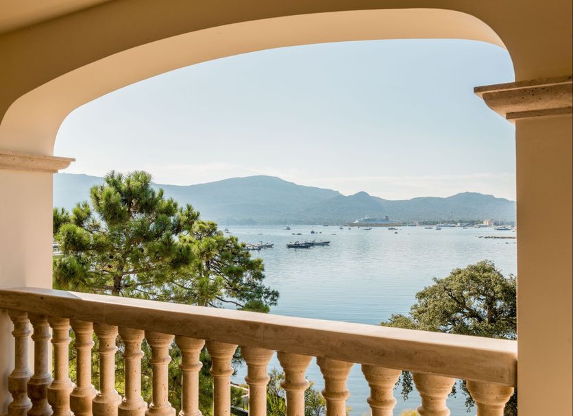 Balcony Photo