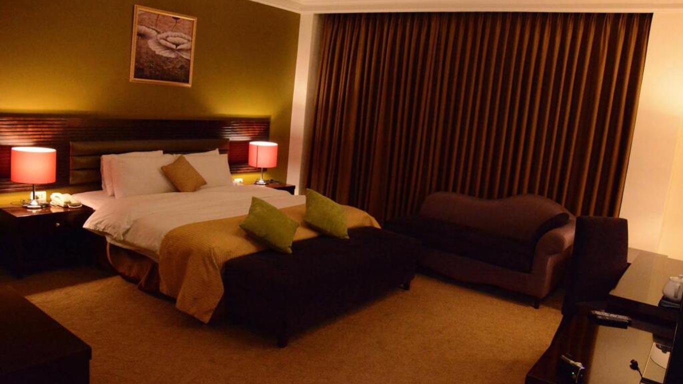 Sandy le Oriental Hotel