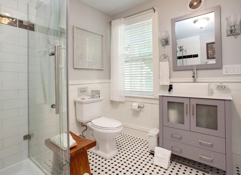 Bathroom Photo