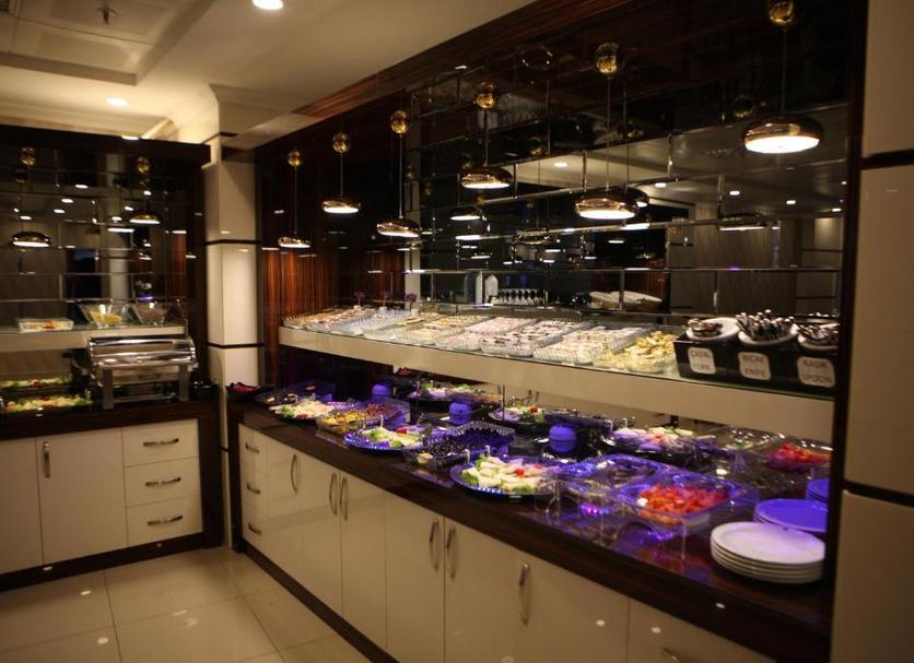Buffet Photo