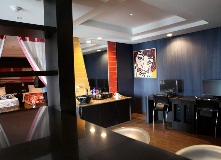 Front desk Photo