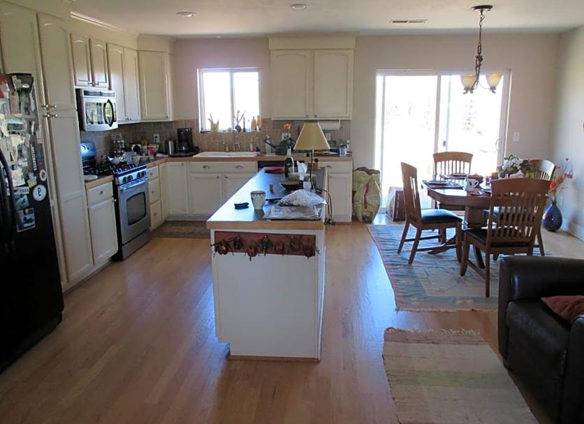 Kitchen Photo