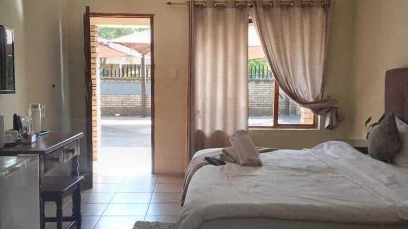 Lens Guest House