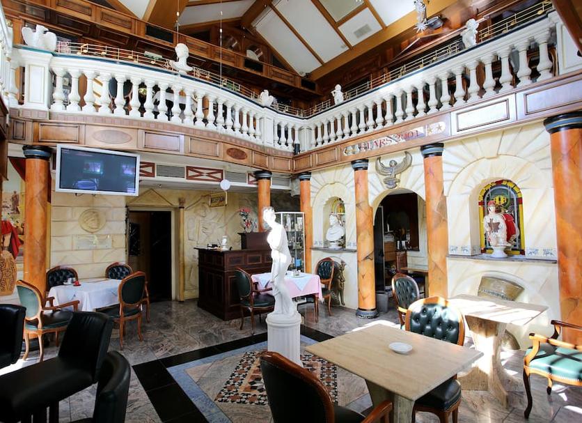 Restaurant Photo