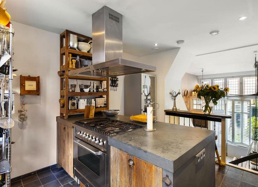 Kitchen Photo