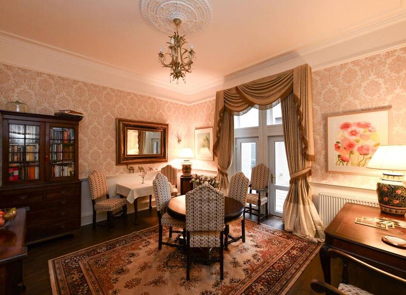 Dining room Photo