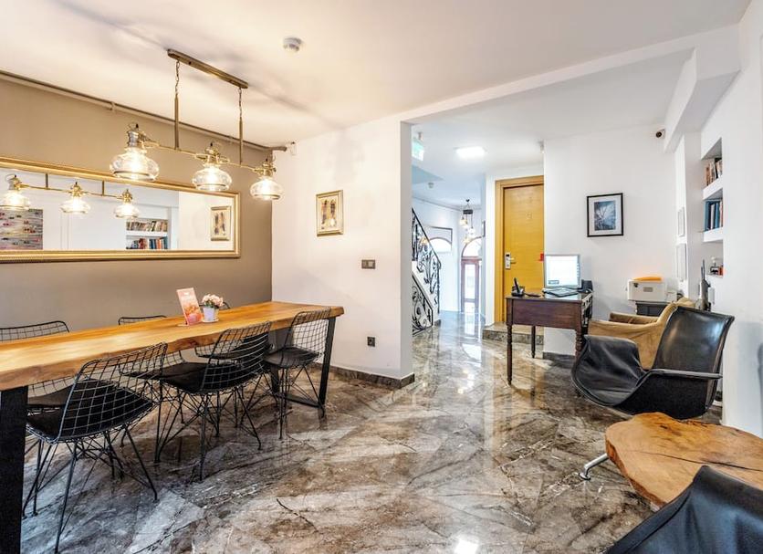 Dining room Photo