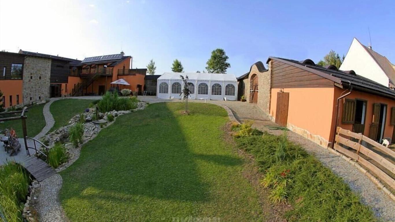 Hotel Horni Dvur