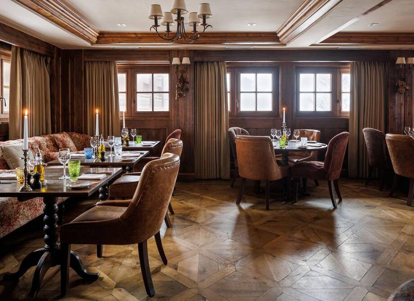 Restaurant Photo