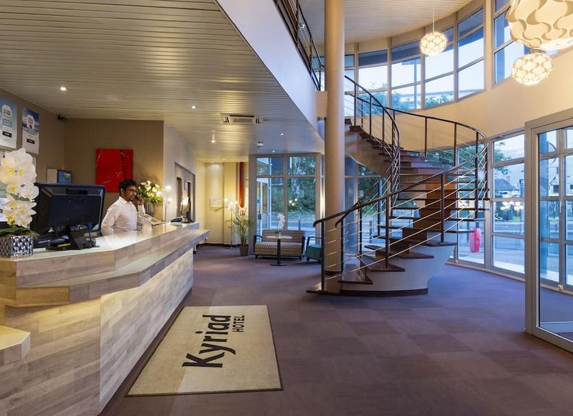 Front desk Photo