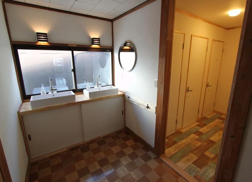 Bathroom Photo