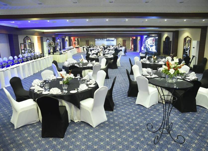 Banquet hall Photo
