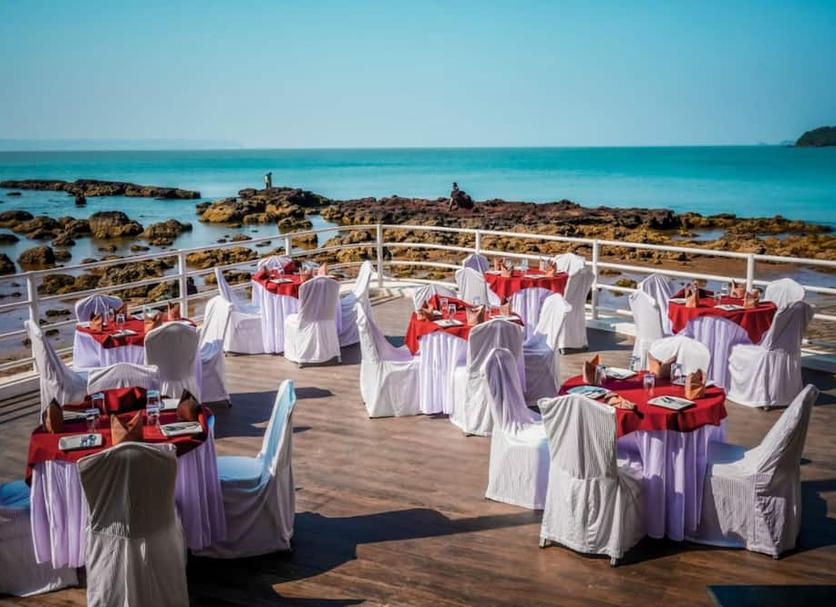 Banquet hall Photo