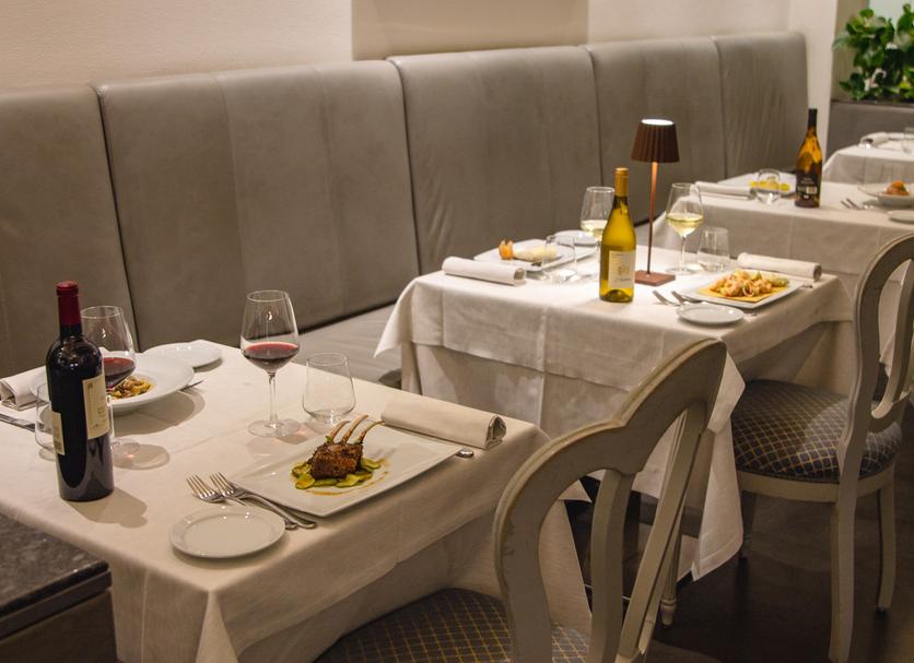 Restaurant Photo