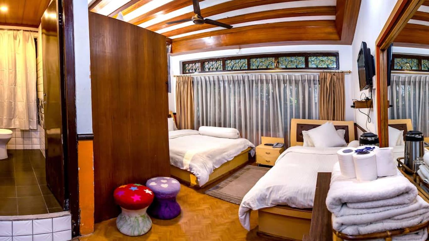 Shangri-la Boutique Hotel