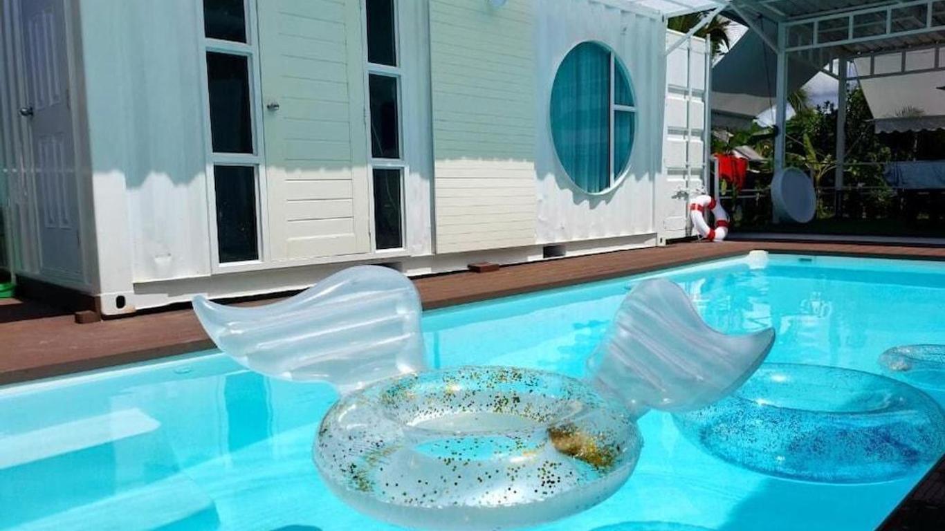 Banana House