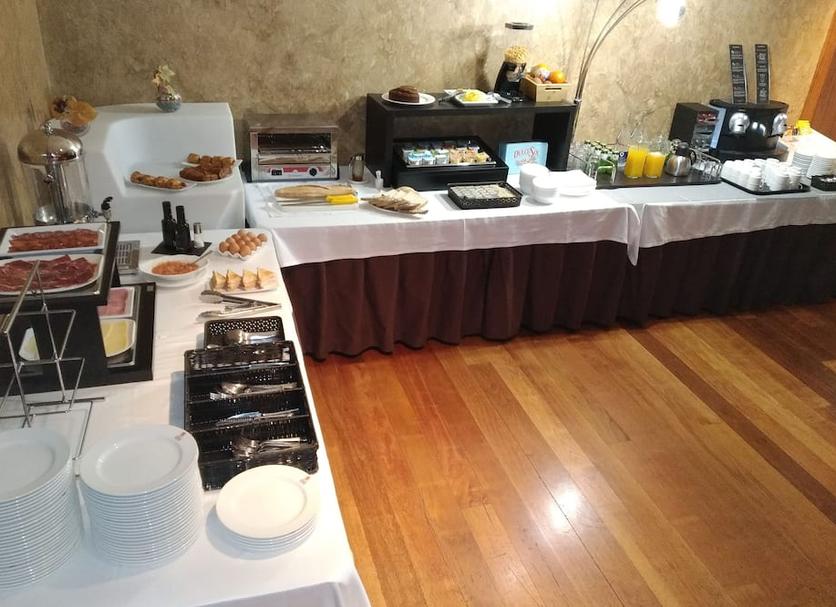 Buffet Photo