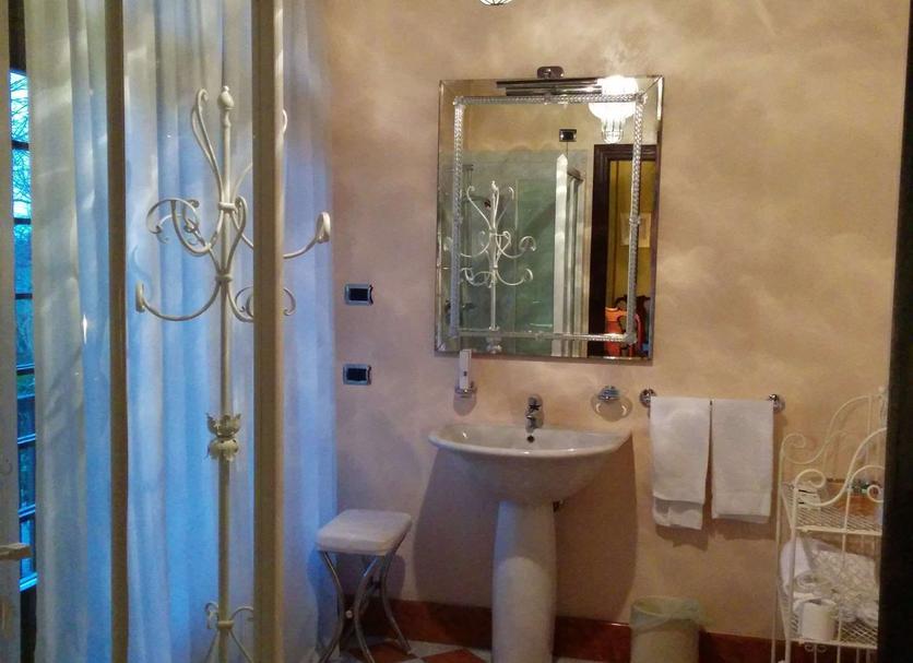 Bathroom Photo
