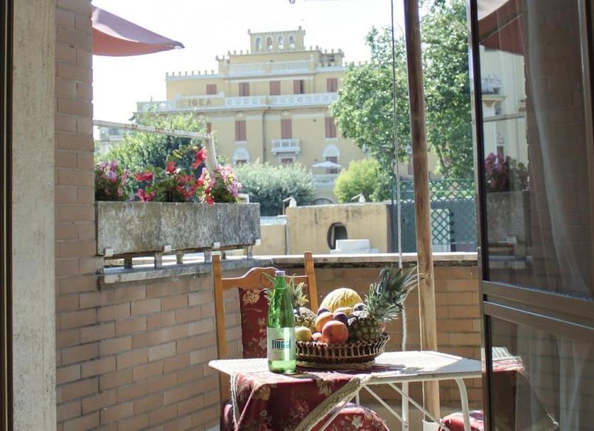 Balcony Photo