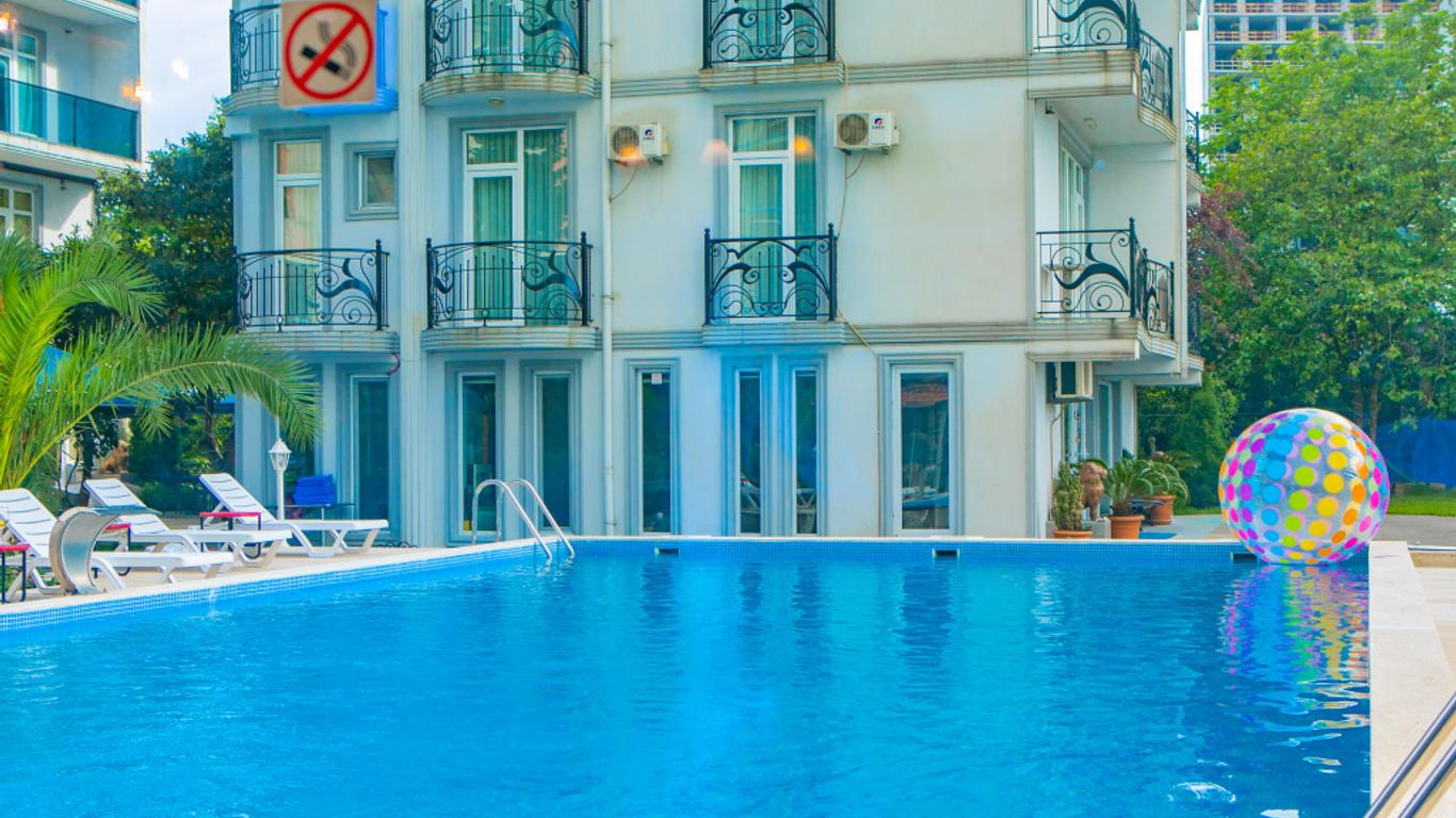 Beach House Hotel