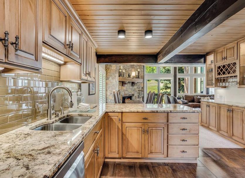Kitchen Photo