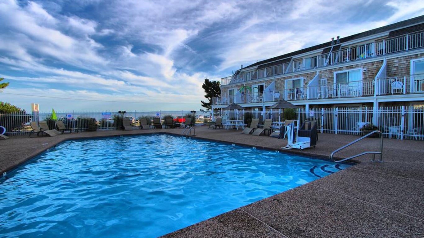 InnSeason Resorts Captain's Quarters
