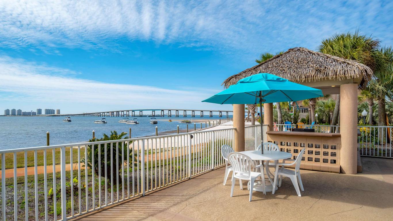 Best Western Navarre Waterfront