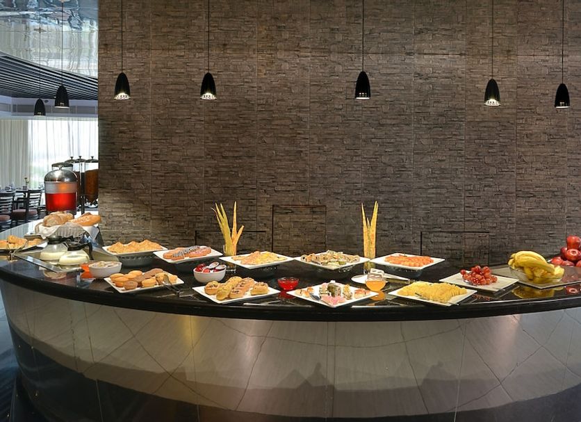 Buffet Photo