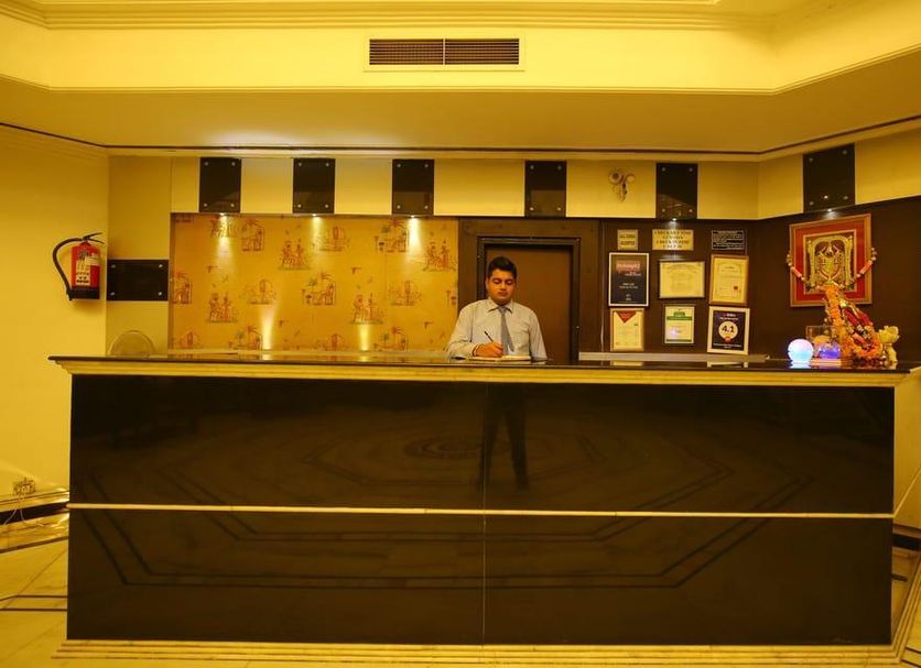 Front desk Photo