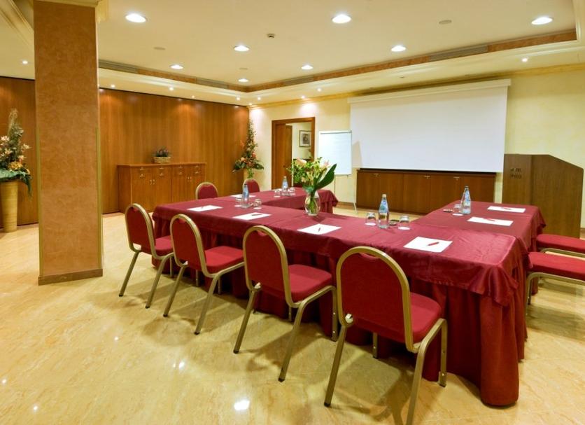 Conference room Photo