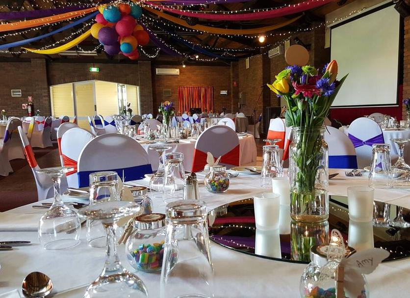 Banquet hall Photo