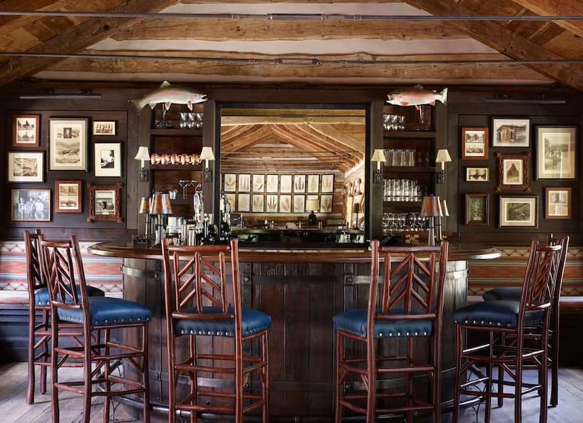 Bar Photo