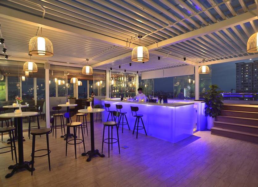 Bar Photo