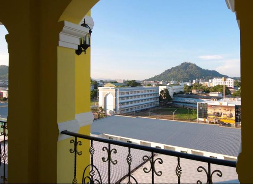 Balcony Photo