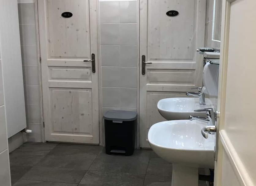 Bathroom Photo